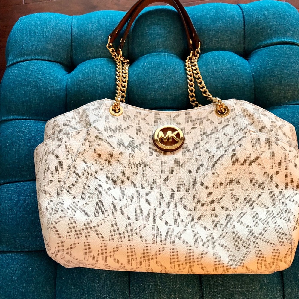 Michael Kors purse
